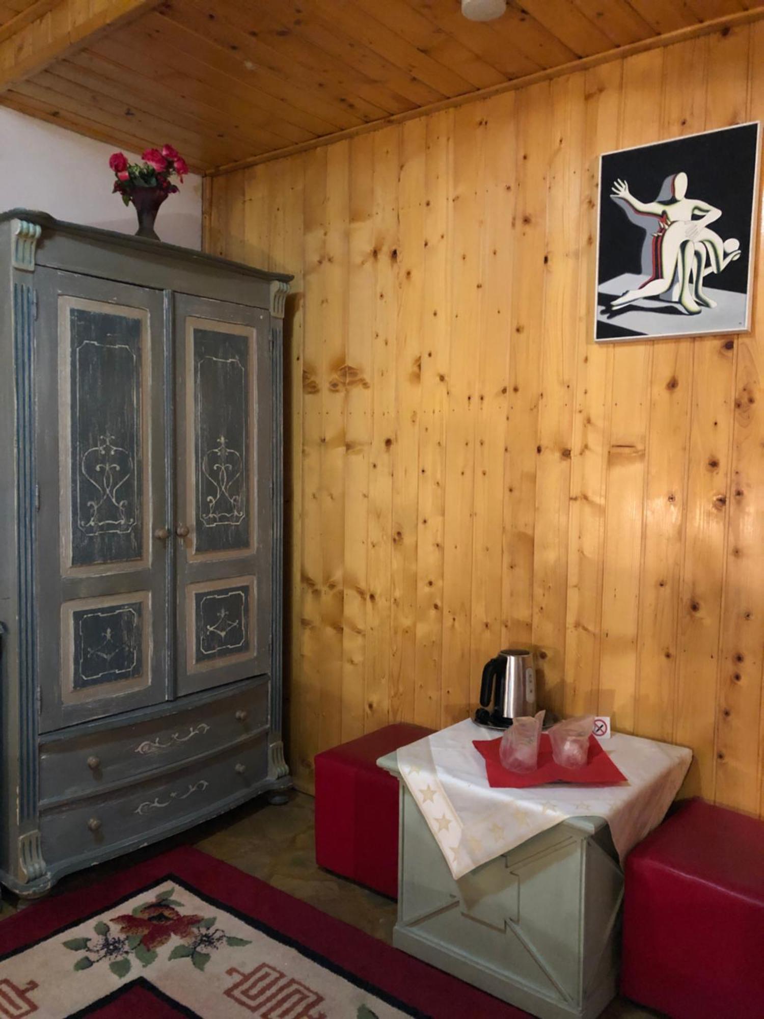 Rem'S Pension Rîşnov Buitenkant foto