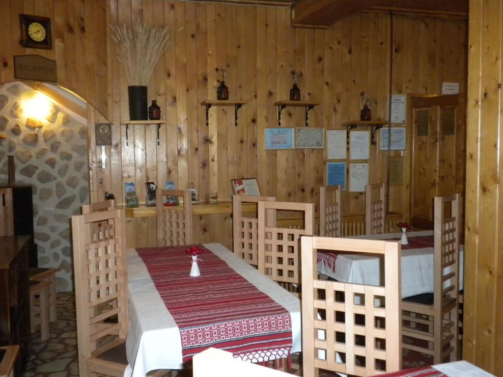 Rem'S Pension Rîşnov Buitenkant foto