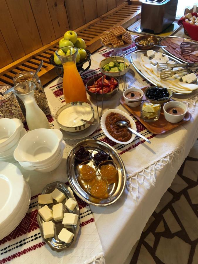 Rem'S Pension Rîşnov Buitenkant foto