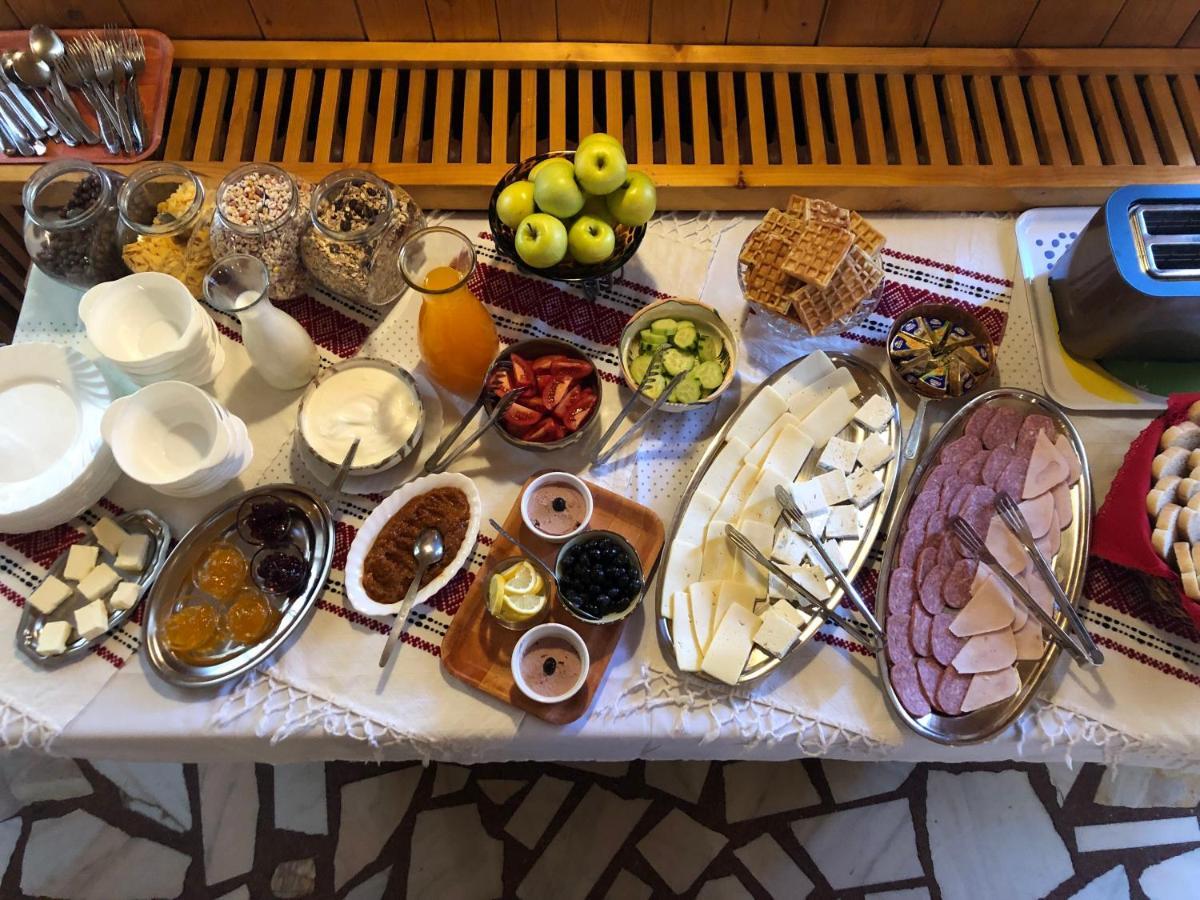 Rem'S Pension Rîşnov Buitenkant foto